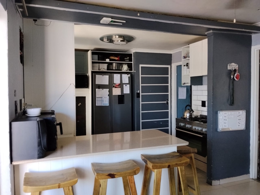  Bedroom Property for Sale in Beacon Valley Western Cape